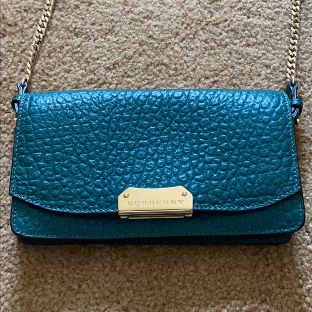 Burberry Wallet on Chain
